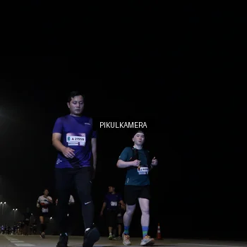 Runner Photo 7534243