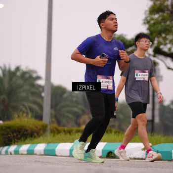 Runner Photo 7534246