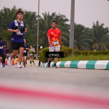 Runner Photo 7534296