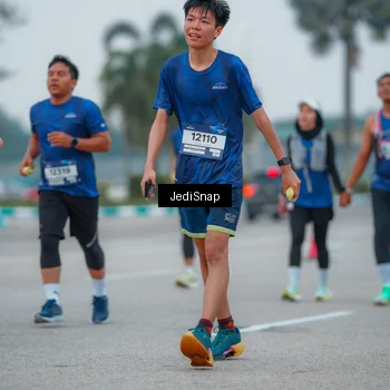 Runner Photo 7534301