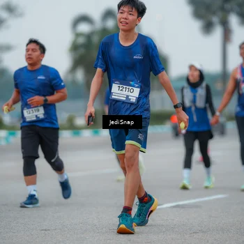 Runner Photo 7534307