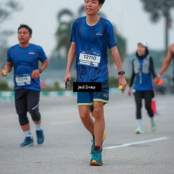Runner Photo 7534309
