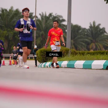 Runner Photo 7534312