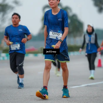 Runner Photo 7534317