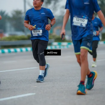 Runner Photo 7534319