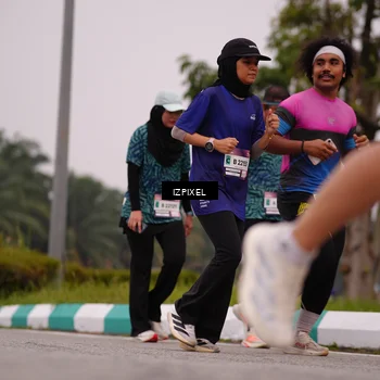 Runner Photo 7534390