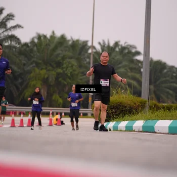 Runner Photo 7534410