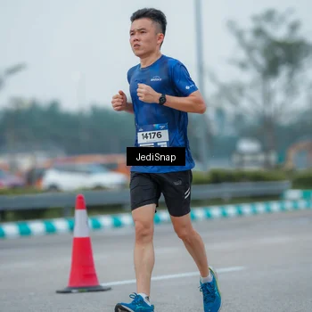 Runner Photo 7534415