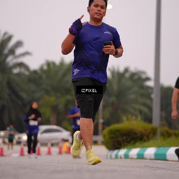 Runner Photo 7534416