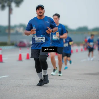 Runner Photo 7534455
