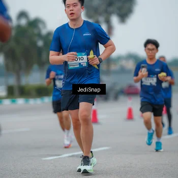 Runner Photo 7534477