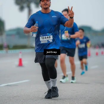 Runner Photo 7534496