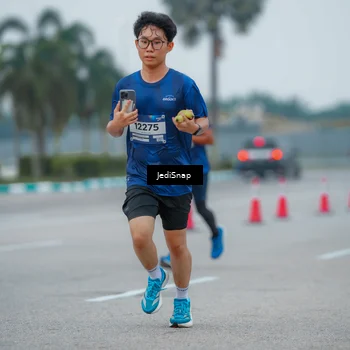 Runner Photo 7534518