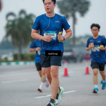 Runner Photo 7534520