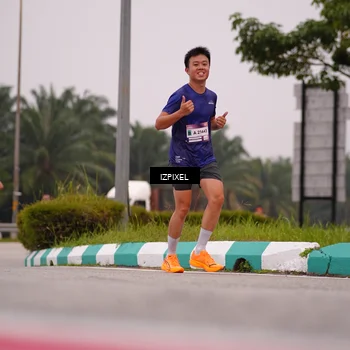 Runner Photo 7534543