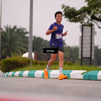 Runner Photo 7534544