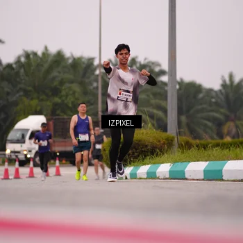 Runner Photo 7534551