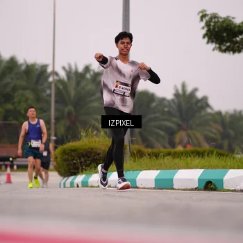 Runner Photo 7534552