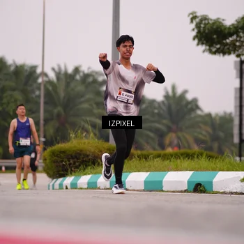 Runner Photo 7534554