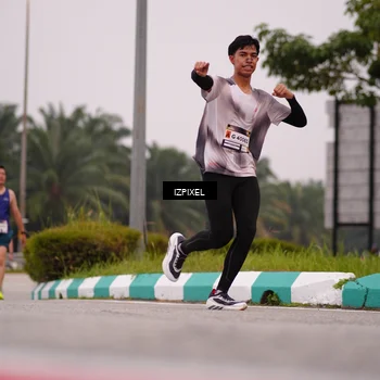 Runner Photo 7534562