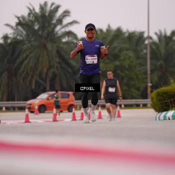 Runner Photo 7534573