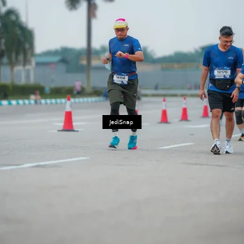Runner Photo 7534591