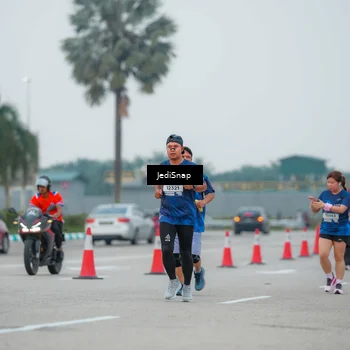 Runner Photo 7534667