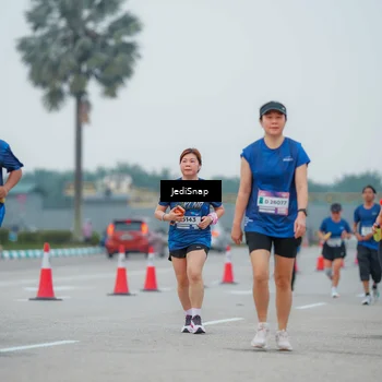 Runner Photo 7534696