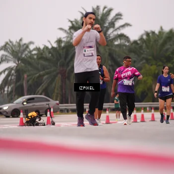 Runner Photo 7534724