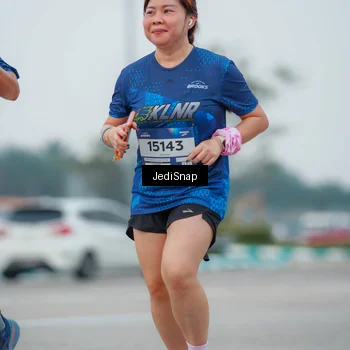 Runner Photo 7534750