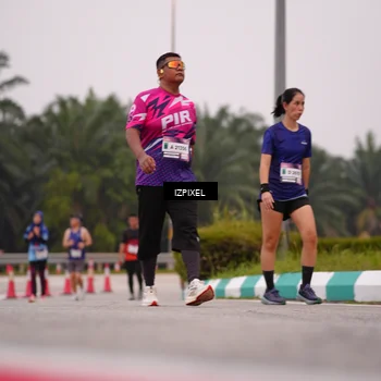 Runner Photo 7534760