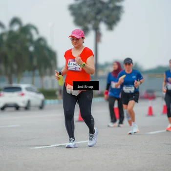 Runner Photo 7534763
