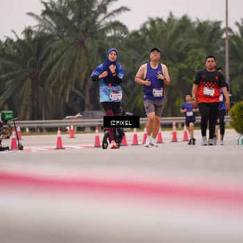 Runner Photo 7534773
