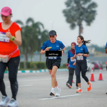 Runner Photo 7534799