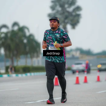 Runner Photo 7534893
