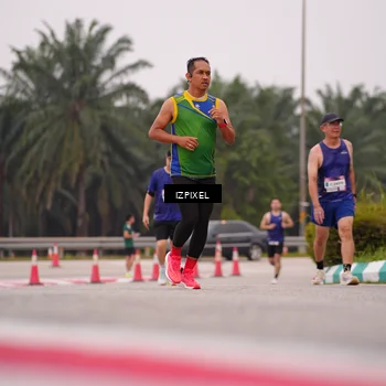 Runner Photo 7534894