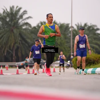 Runner Photo 7534899