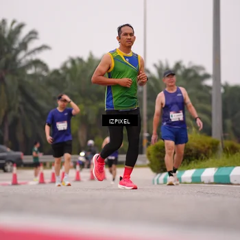 Runner Photo 7534900