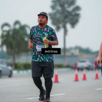 Runner Photo 7534902