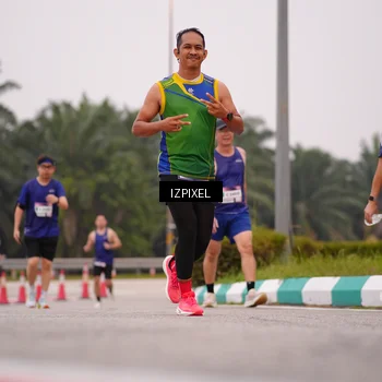 Runner Photo 7534906