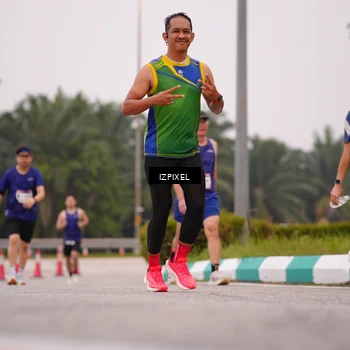 Runner Photo 7534910