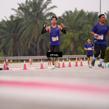 Runner Photo 7534987
