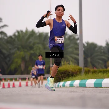 Runner Photo 7534996
