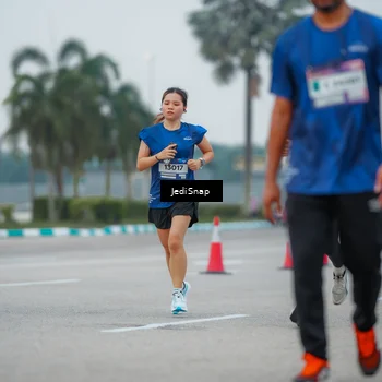 Runner Photo 7535053
