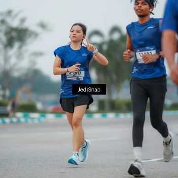 Runner Photo 7535073