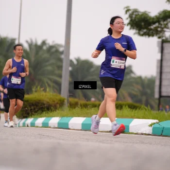 Runner Photo 7535106