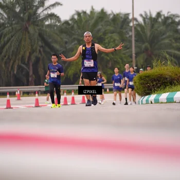 Runner Photo 7535111