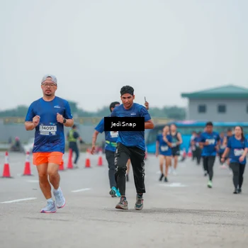 Runner Photo 7535112