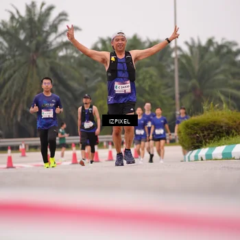 Runner Photo 7535118