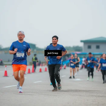 Runner Photo 7535122